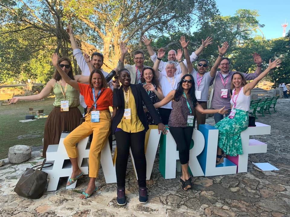 3 Secrets of LinkedIn - From Someone Who Makes Thousands From LinkedIn Each Month 